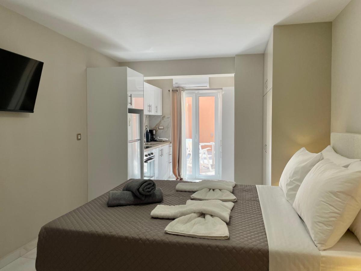 Arian Apartments アルゴストリオン エクステリア 写真