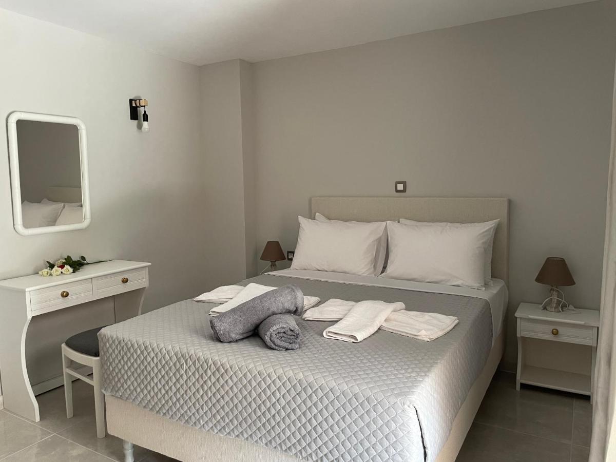 Arian Apartments アルゴストリオン エクステリア 写真