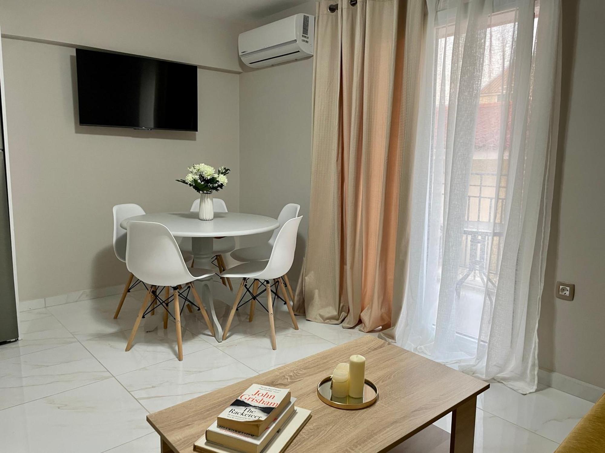 Arian Apartments アルゴストリオン エクステリア 写真